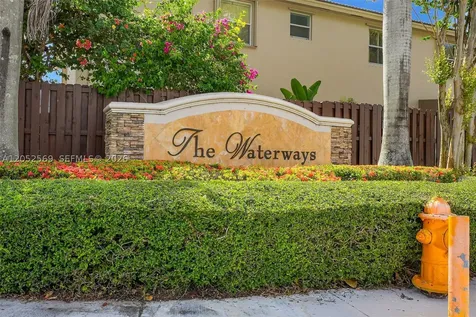 22201 SW 92nd Place Cutler Bay FL 33190
