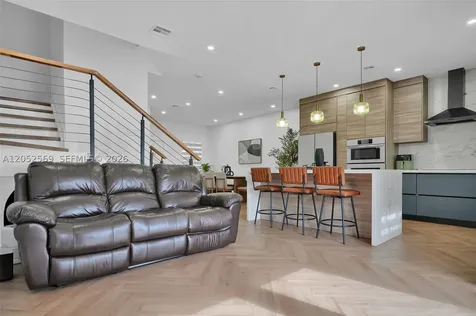 22201 SW 92nd Place Cutler Bay FL 33190