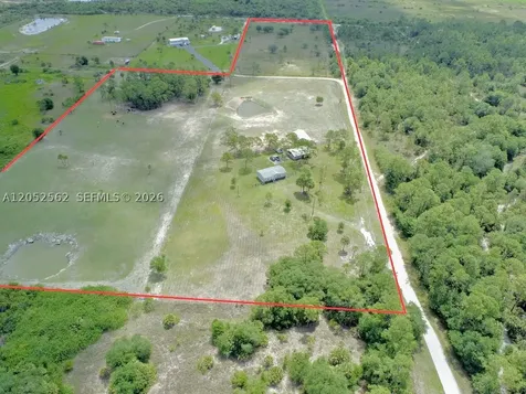 1001 Homestead Avenue Clewiston FL 33440