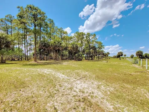 1001 Homestead Avenue Clewiston FL 33440