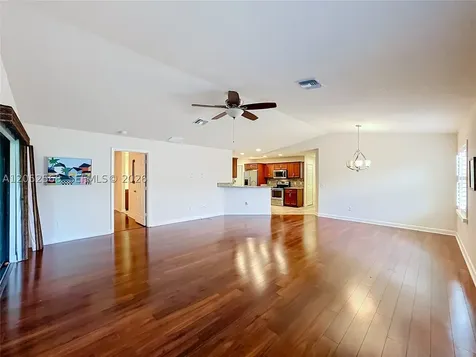 5 Flamenco Way Port St. Lucie FL 34952