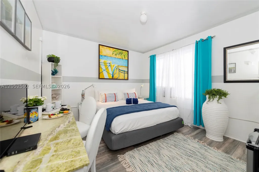 6760 Collins Avenue Miami Beach FL 33141