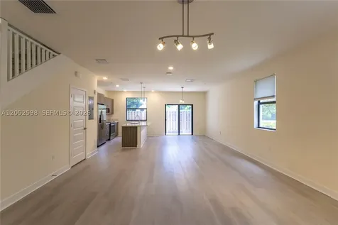 10407 NW 82nd Street Doral FL 33178