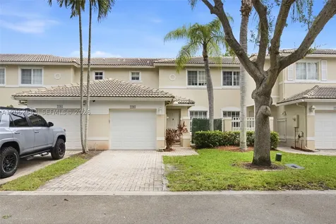 2293 NW 170th Avenue Pembroke Pines FL 33028