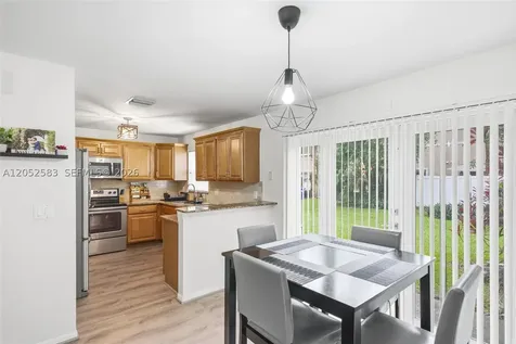2293 NW 170th Avenue Pembroke Pines FL 33028