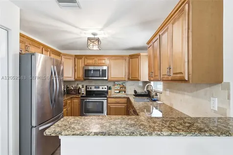 2293 NW 170th Avenue Pembroke Pines FL 33028