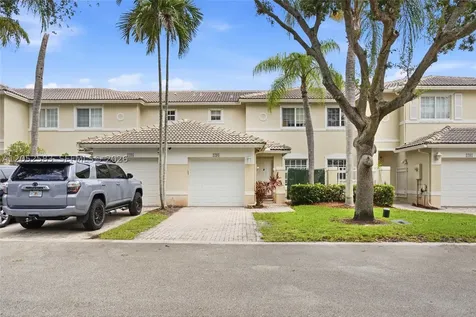 2293 NW 170th Avenue Pembroke Pines FL 33028