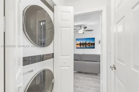 2293 NW 170th Avenue Pembroke Pines FL 33028