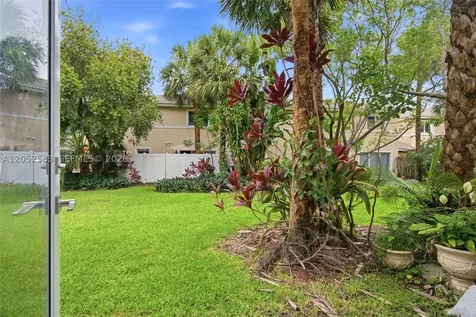 2293 NW 170th Avenue Pembroke Pines FL 33028