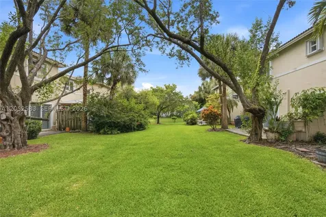 2293 NW 170th Avenue Pembroke Pines FL 33028
