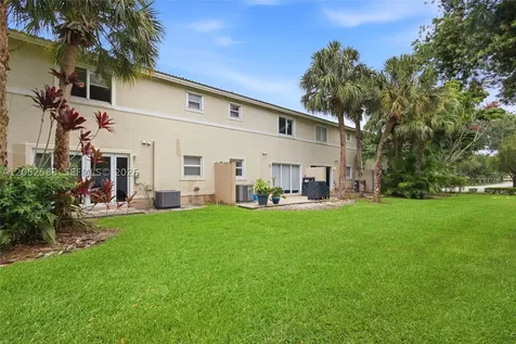 2293 NW 170th Avenue Pembroke Pines FL 33028