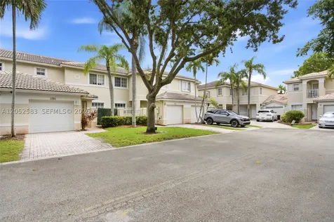2293 NW 170th Avenue Pembroke Pines FL 33028