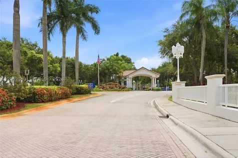 2293 NW 170th Avenue Pembroke Pines FL 33028