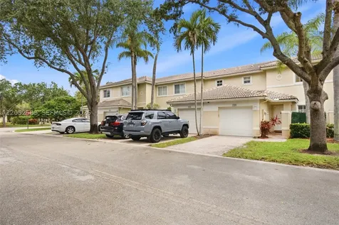 2293 NW 170th Avenue Pembroke Pines FL 33028