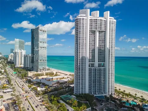 18201 Collins Avenue Sunny Isles Beach FL 33160