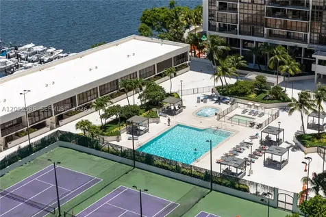 1901 Brickell Avenue Miami FL 33129