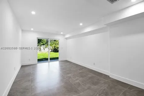 7902 SW 67th Avenue South Miami FL 33143