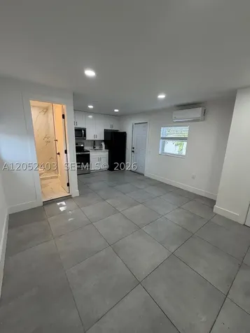 1933 Washington Street Hollywood FL 33020