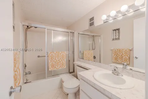 2333 Indian River Boulevard Vero Beach FL 32960