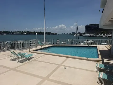 6830 Indian Creek Drive Miami Beach FL 33141