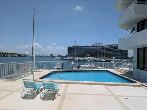 6830 Indian Creek Drive Miami Beach FL 33141