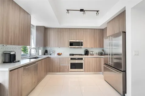 31 N Shore Drive Miami Beach FL 33141