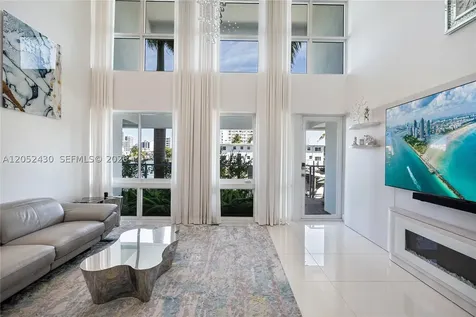 31 N Shore Drive Miami Beach FL 33141