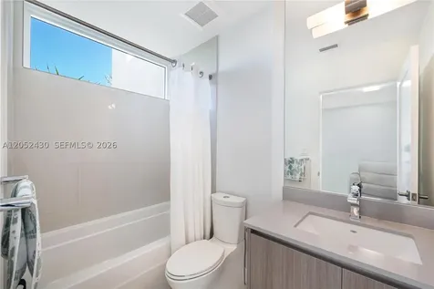 31 N Shore Drive Miami Beach FL 33141