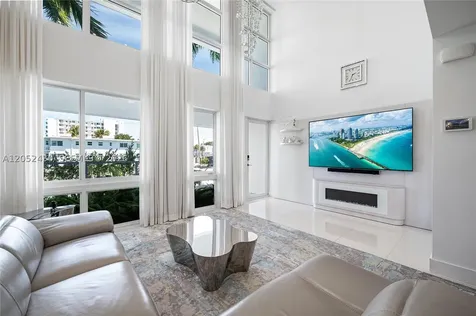 31 N Shore Drive Miami Beach FL 33141