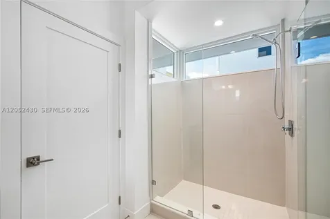 31 N Shore Drive Miami Beach FL 33141
