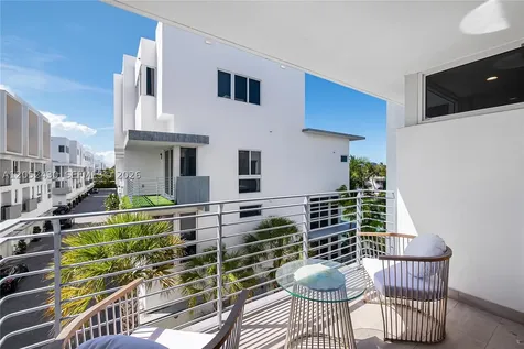 31 N Shore Drive Miami Beach FL 33141