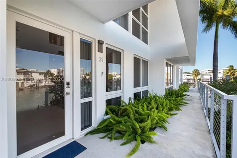 31 N Shore Drive Miami Beach FL 33141