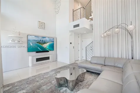 31 N Shore Drive Miami Beach FL 33141