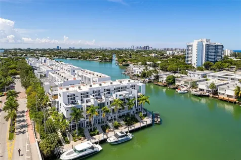 31 N Shore Drive Miami Beach FL 33141