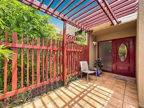 1110 W Fairway Road Pembroke Pines FL 33026