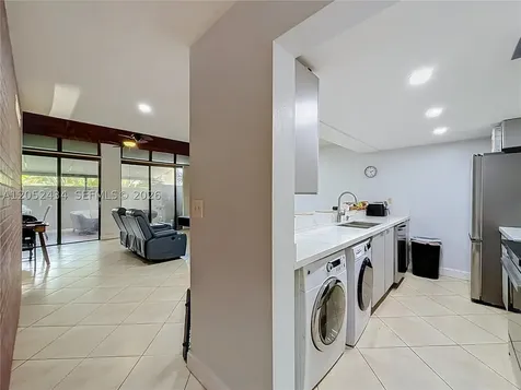 1110 W Fairway Road Pembroke Pines FL 33026