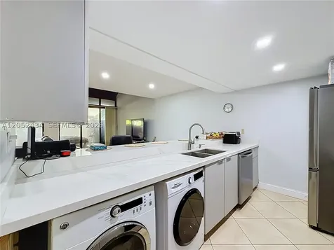 1110 W Fairway Road Pembroke Pines FL 33026