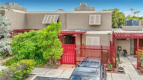 1110 W Fairway Road Pembroke Pines FL 33026