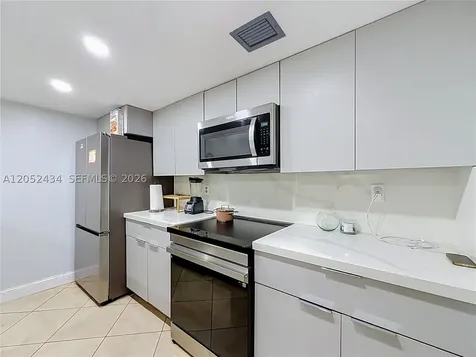 1110 W Fairway Road Pembroke Pines FL 33026