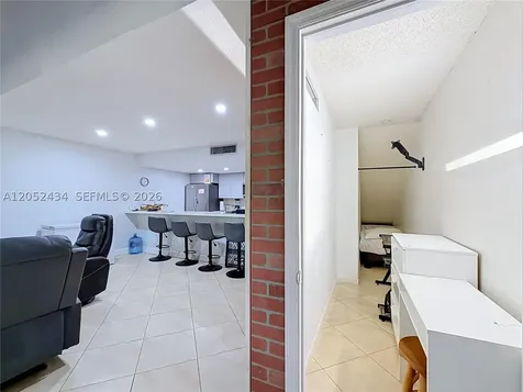 1110 W Fairway Road Pembroke Pines FL 33026