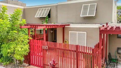 1110 W Fairway Road Pembroke Pines FL 33026