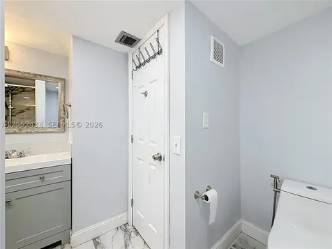 1110 W Fairway Road Pembroke Pines FL 33026