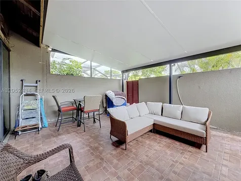 1110 W Fairway Road Pembroke Pines FL 33026