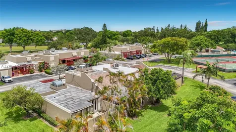 1110 W Fairway Road Pembroke Pines FL 33026