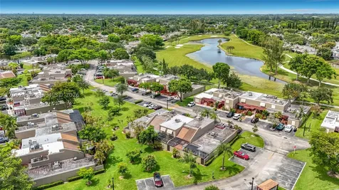 1110 W Fairway Road Pembroke Pines FL 33026