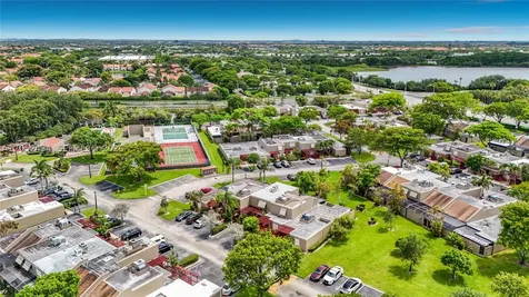 1110 W Fairway Road Pembroke Pines FL 33026