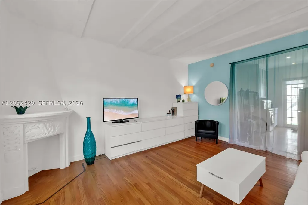 439 15th Street Miami Beach FL 33139