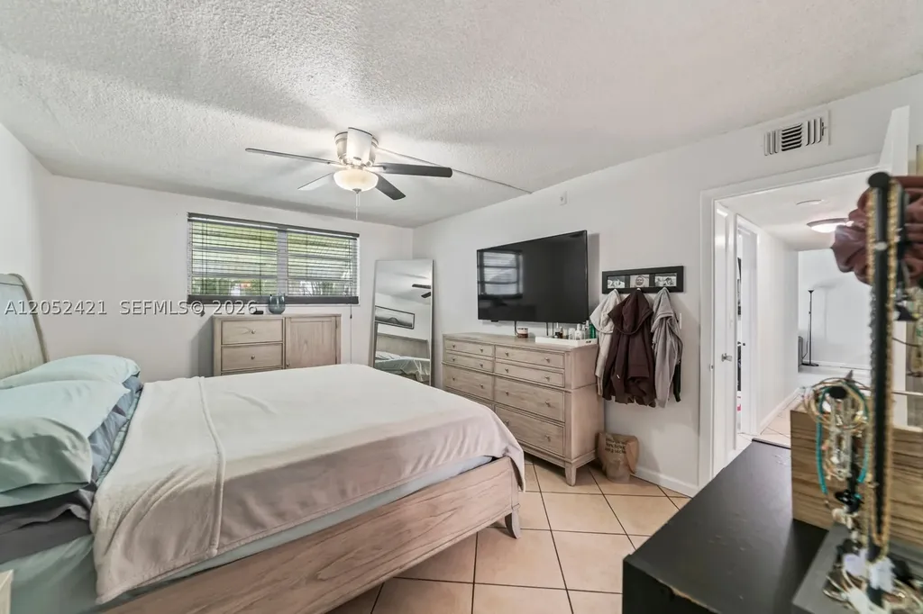 1400 Tallwood Avenue Hollywood FL 33021