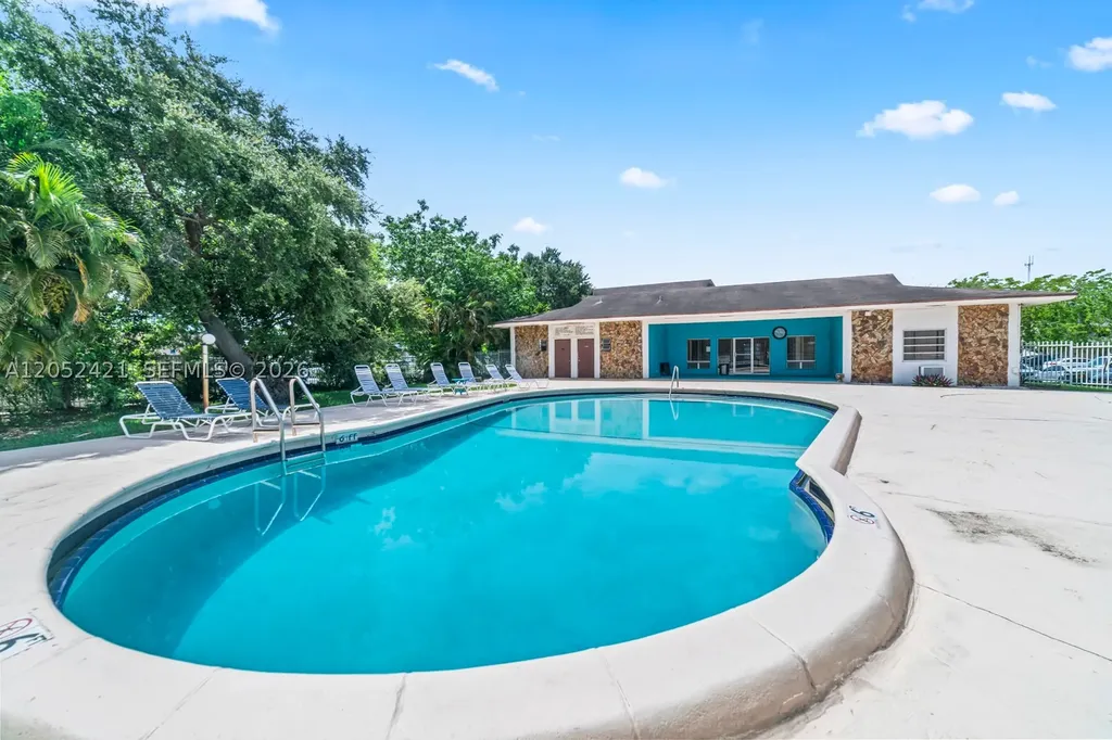 1400 Tallwood Avenue Hollywood FL 33021