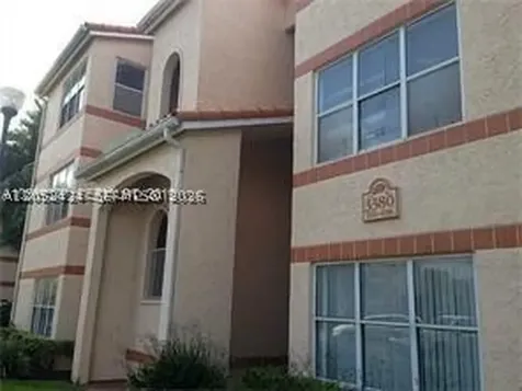 3380 N Pinewalk Drive N Margate FL 33063